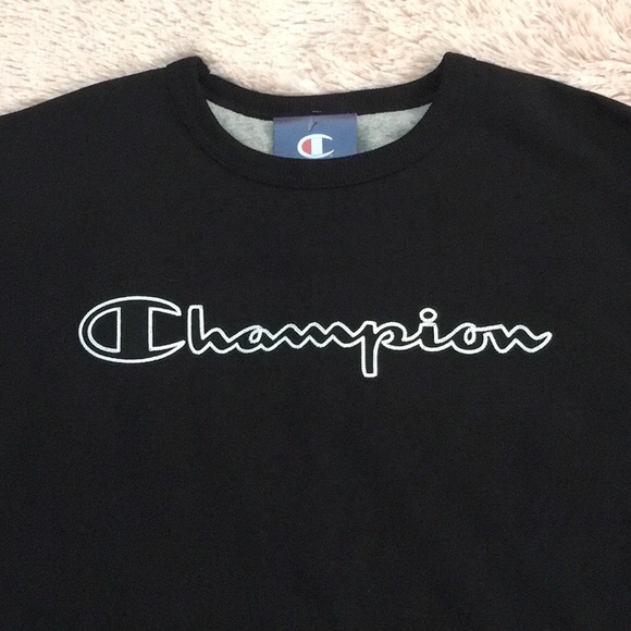 Champion ‘POWERBLEND’ Crew Neck Sweatshirt. - Picture 2 of 13